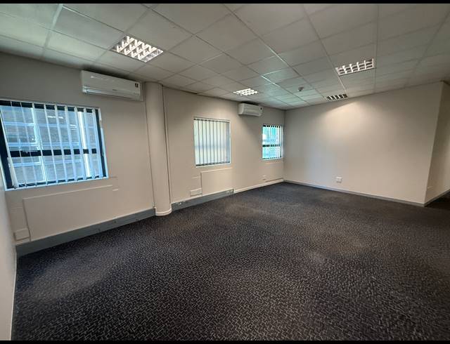 248M² OFFICE TO LET IN PARKTOWN